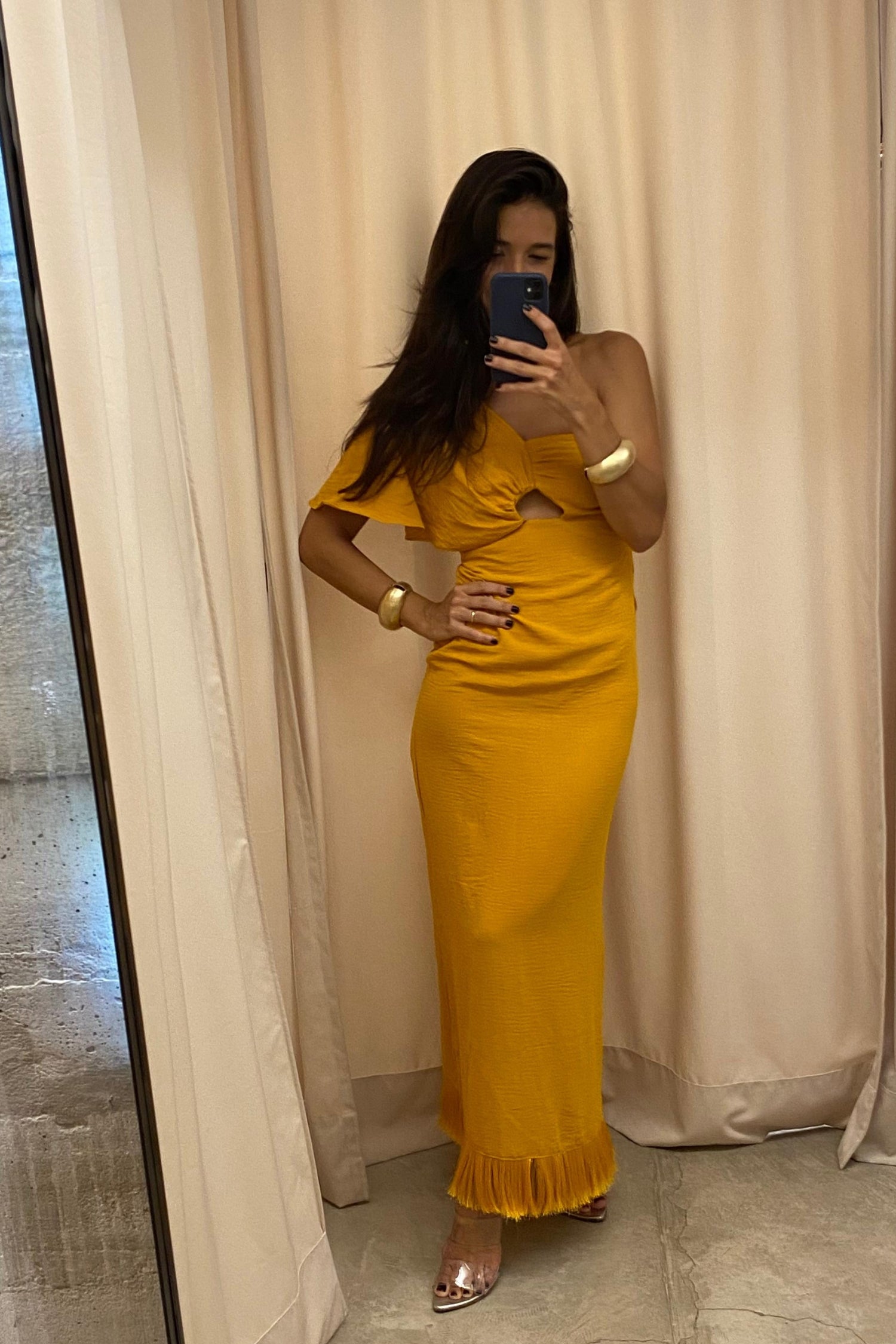 VESTIDO FRANJA OCRE