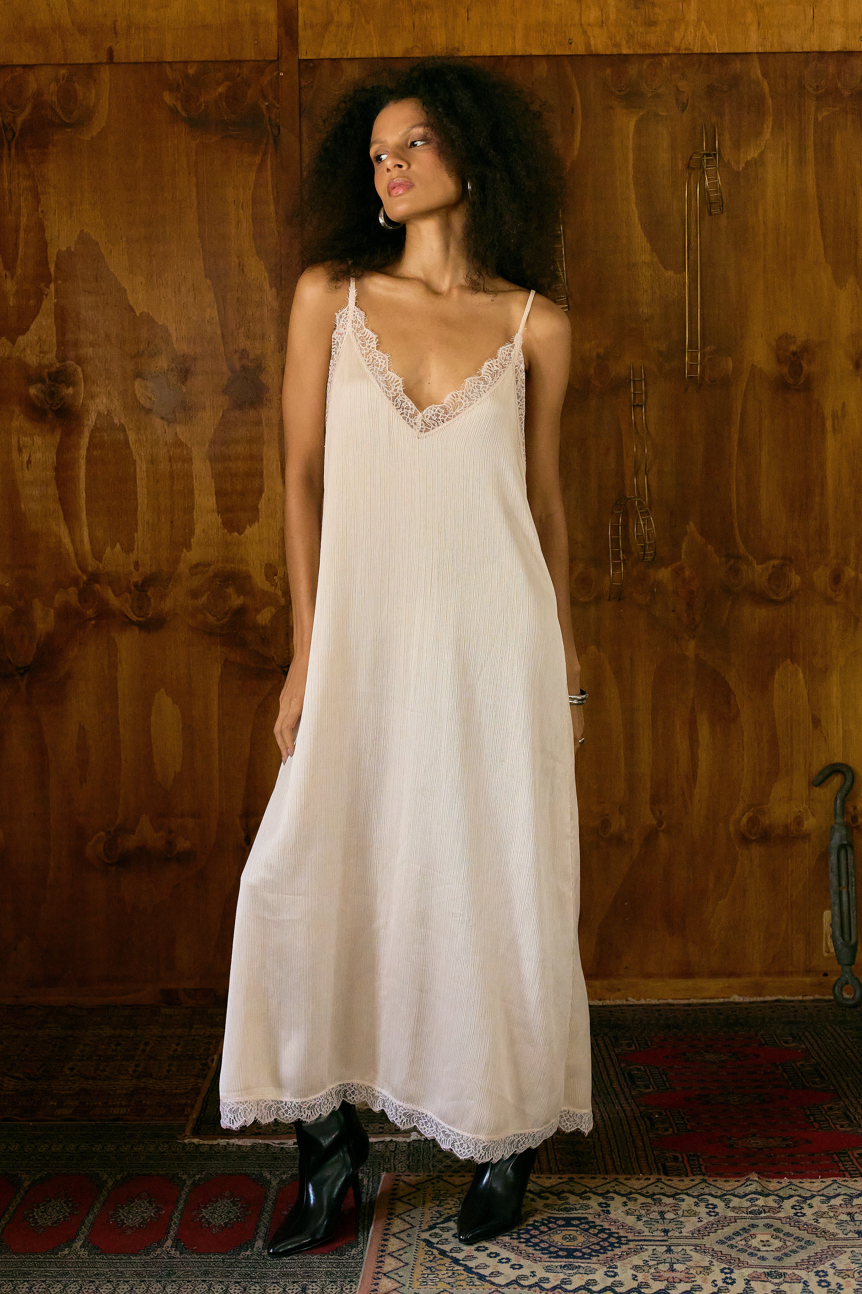 VESTIDO RENDA VANILLA