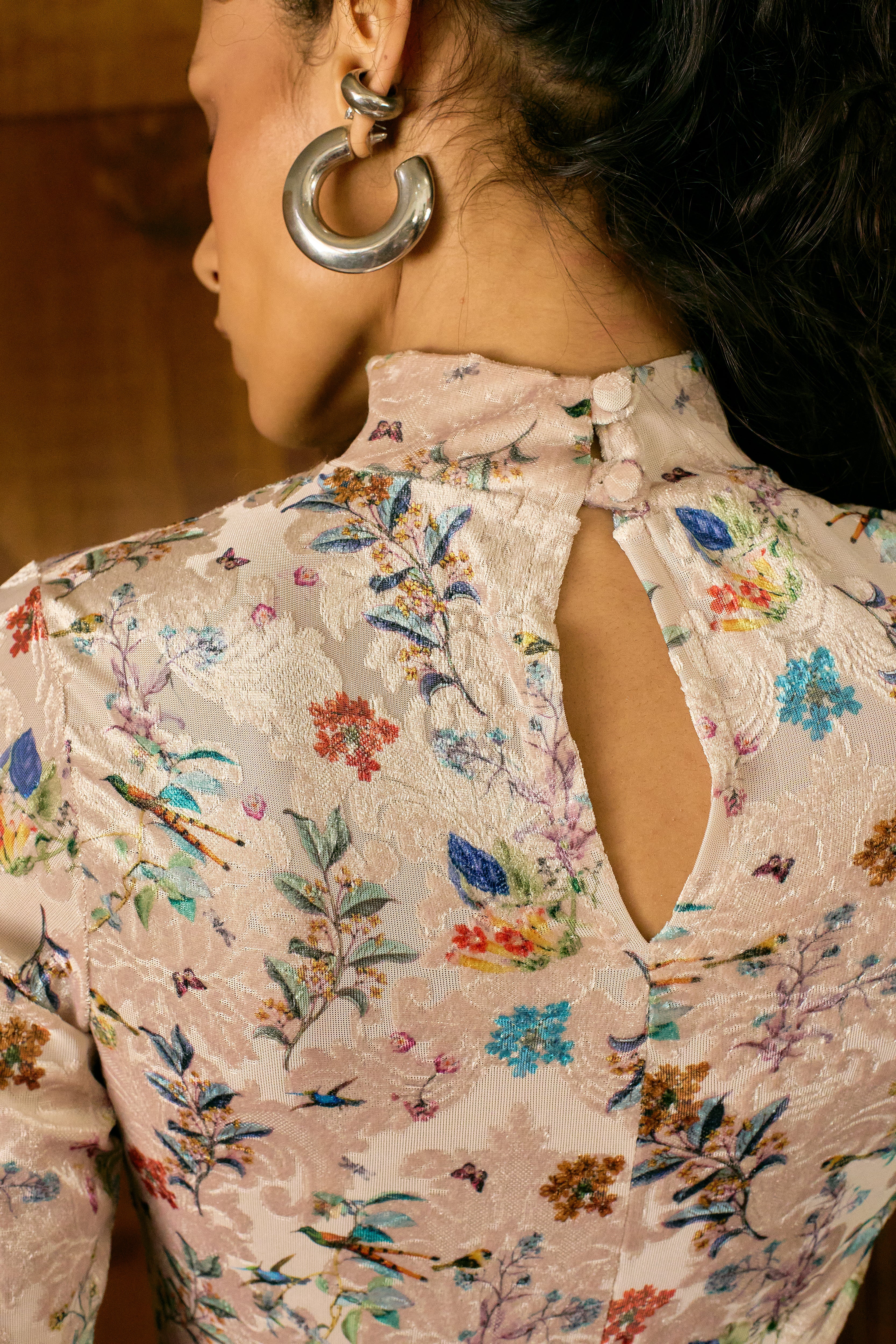 BLUSA GOLA ALTA VELUDO