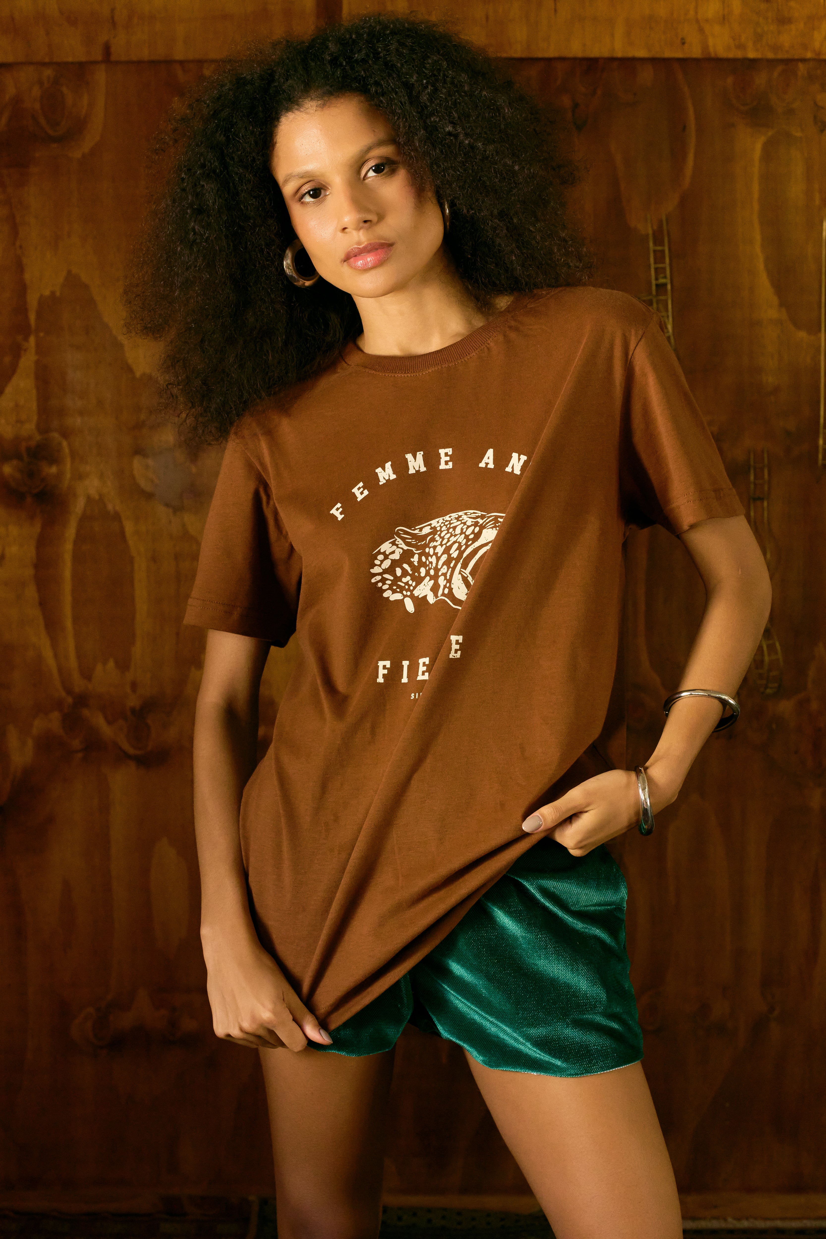 CAMISETA FEMME AND FIERCE
