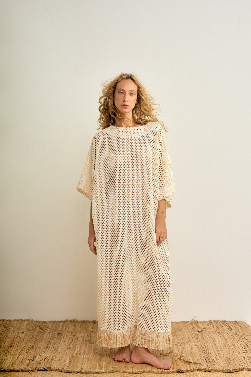 TÚNICA TRAMADA COM FRANJA