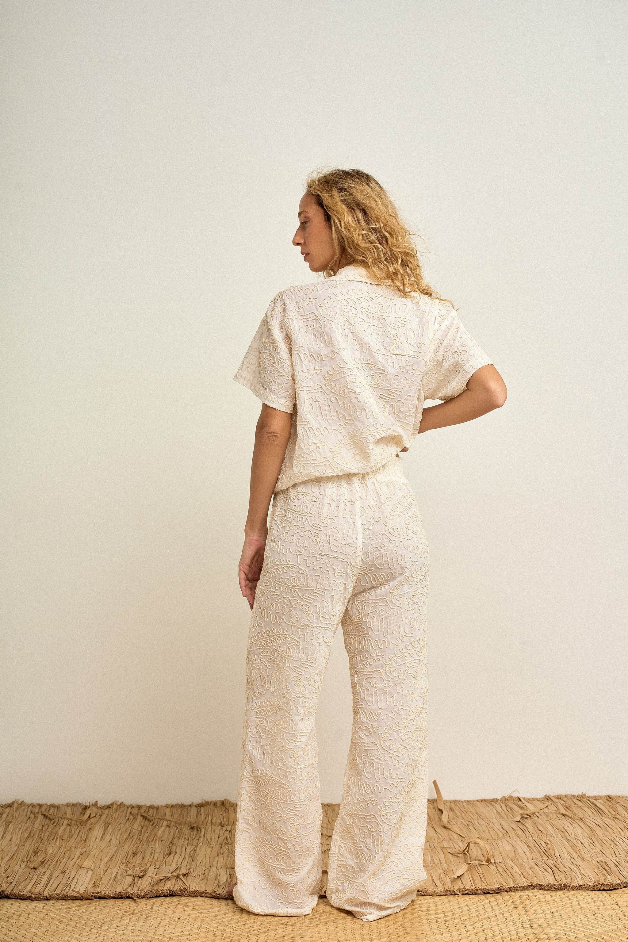 CONJUNTO BORDADO OFF WHITE - BOOBOO