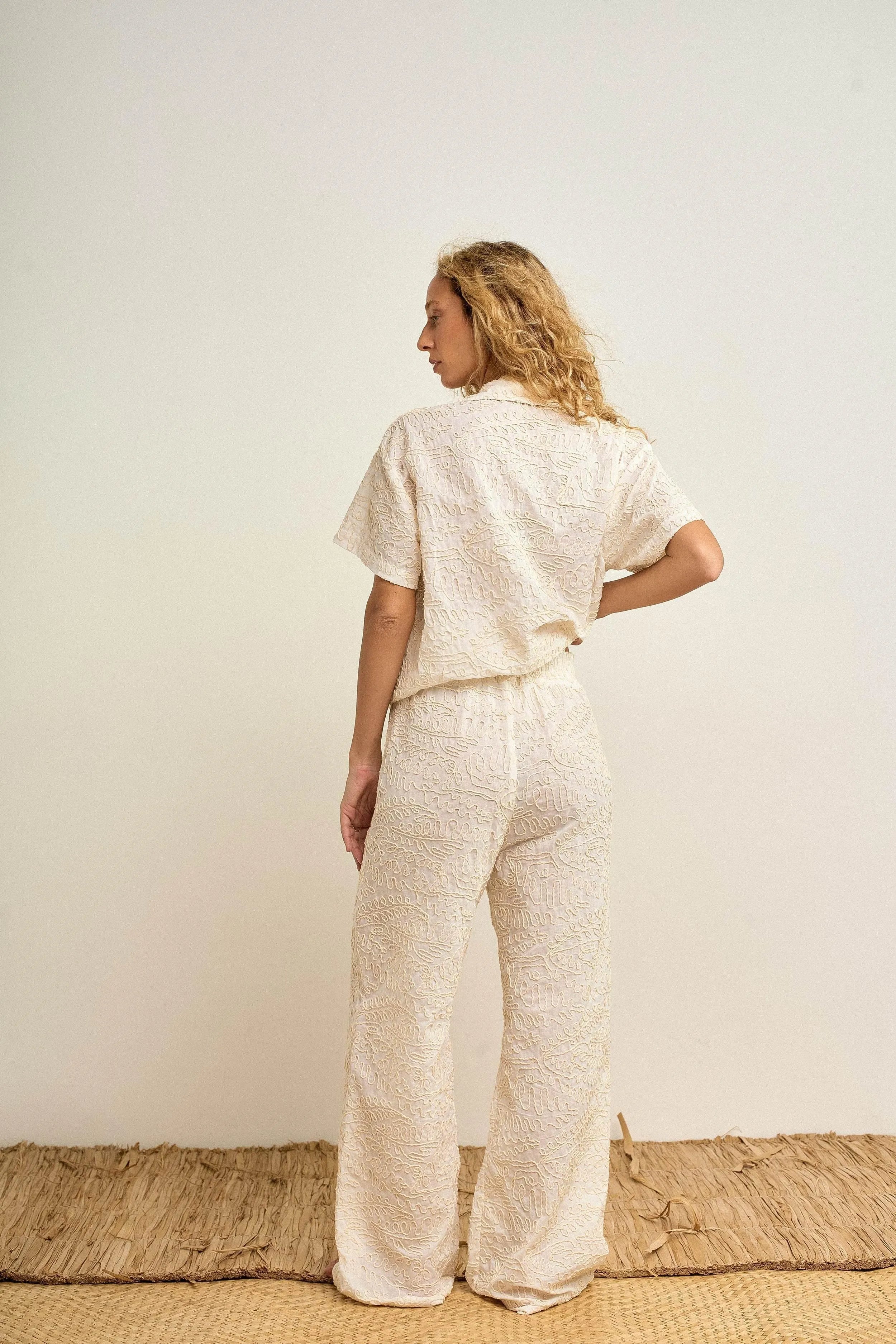 CONJUNTO BORDADO OFF WHITE-BOOBOO