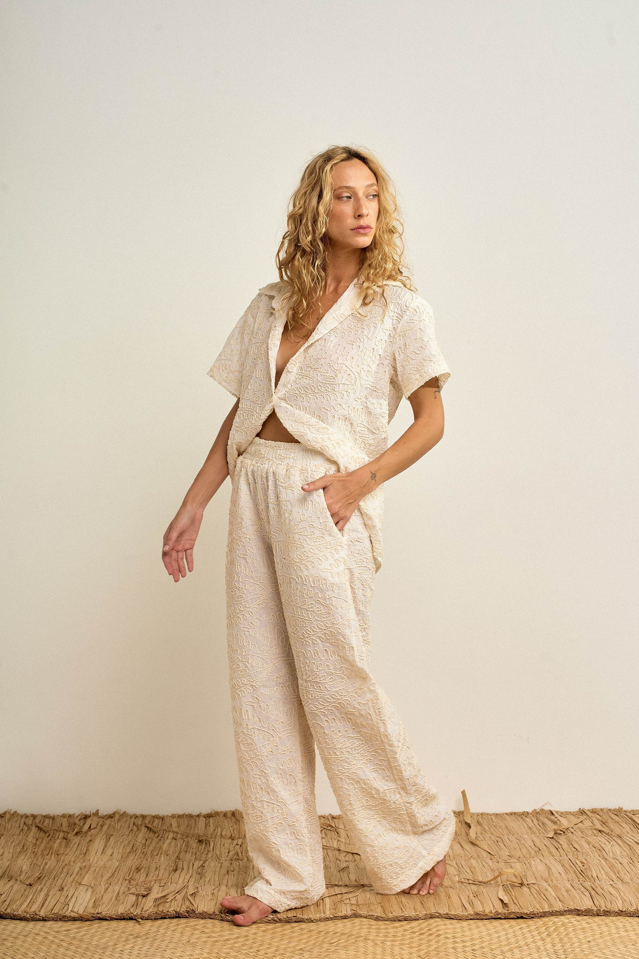 CONJUNTO BORDADO OFF WHITE - BOOBOO