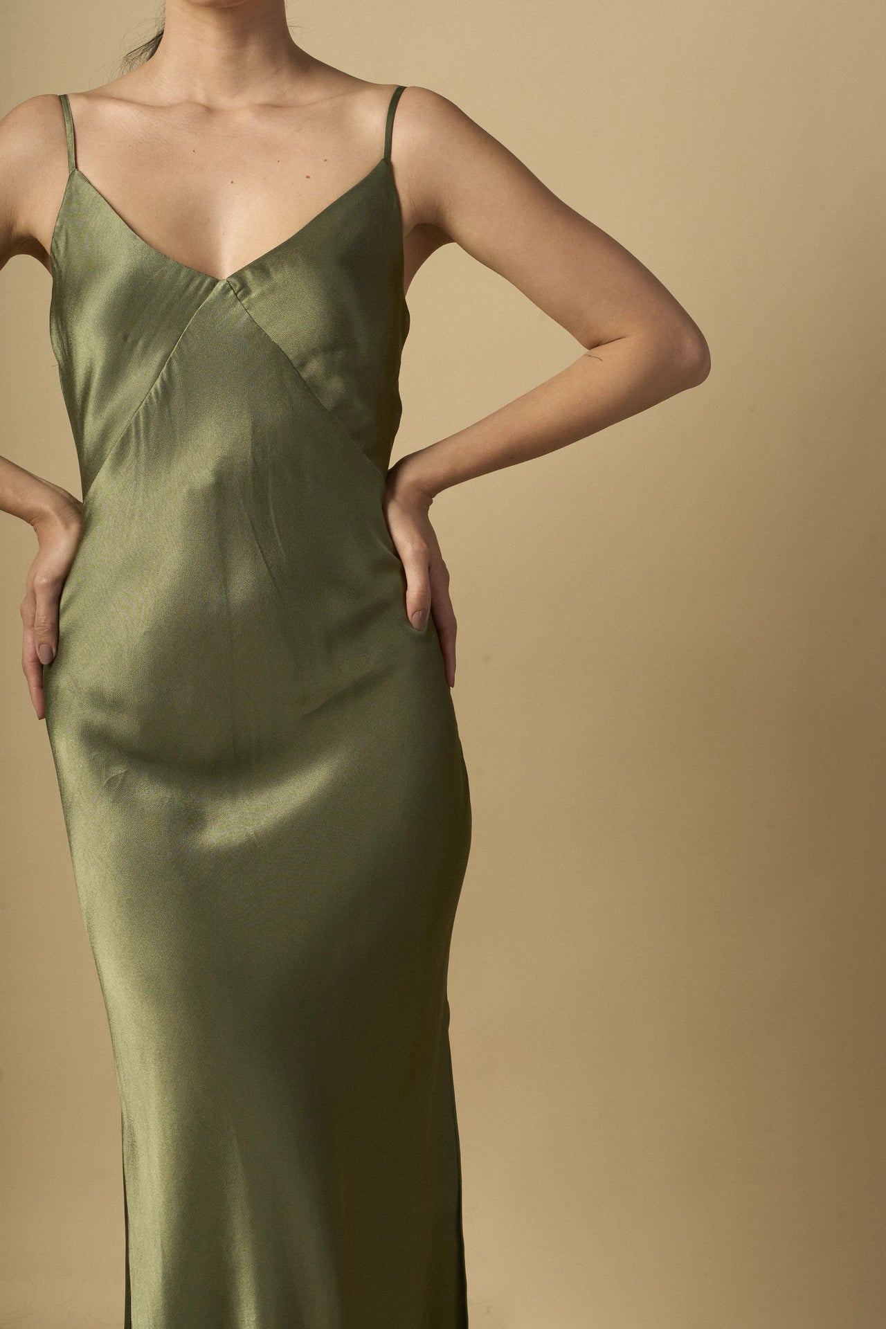 SLIP DRESS VERDE