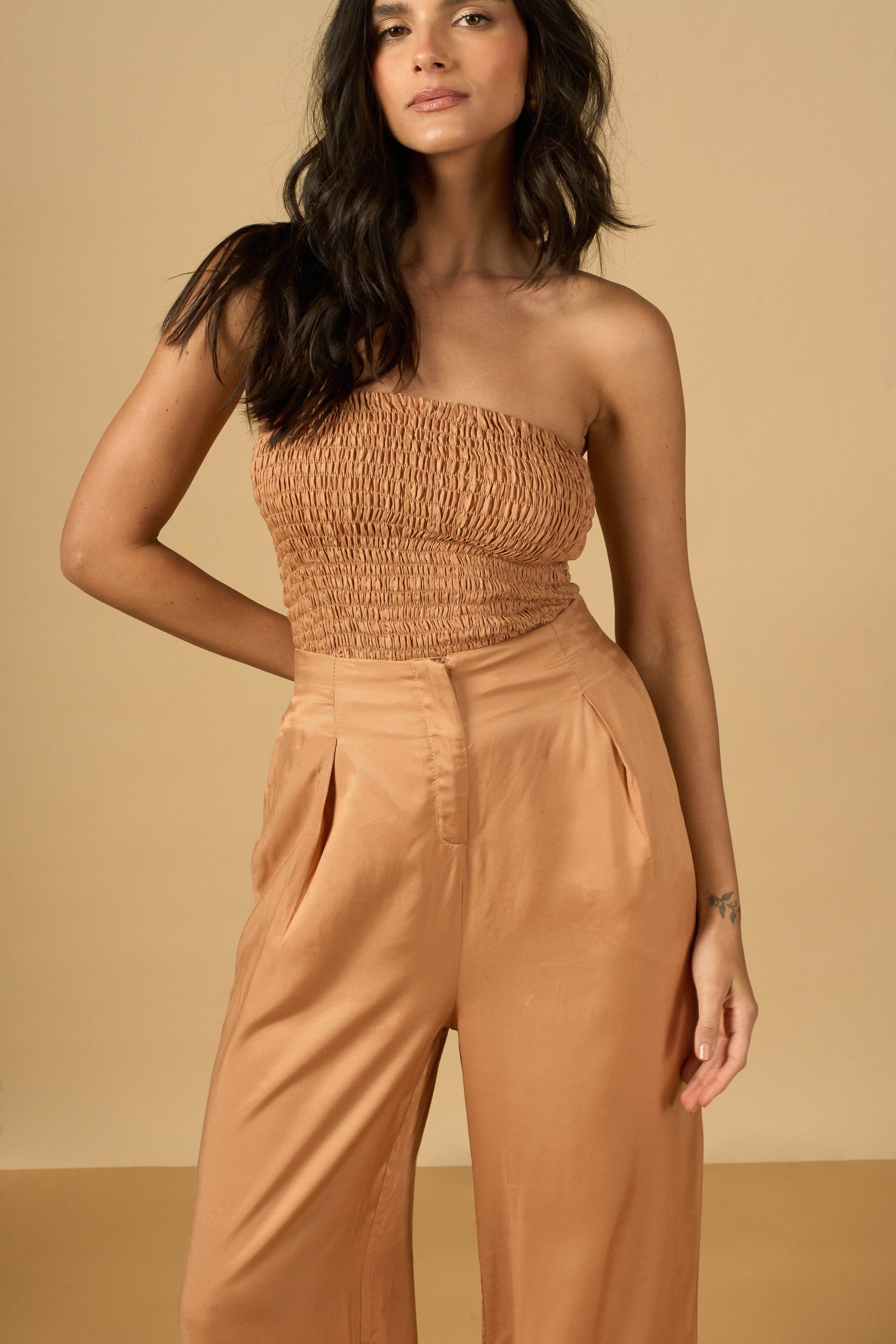 BLUSA SEM ALÇA LASTEX NUDE ACETINADA - BOOBOO