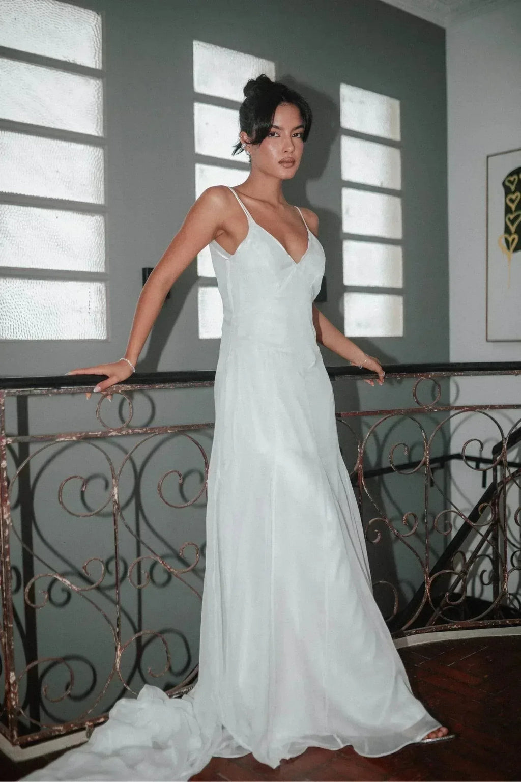 VESTIDO CAPA AYLA COM CAUDA - BOOBOO Bride