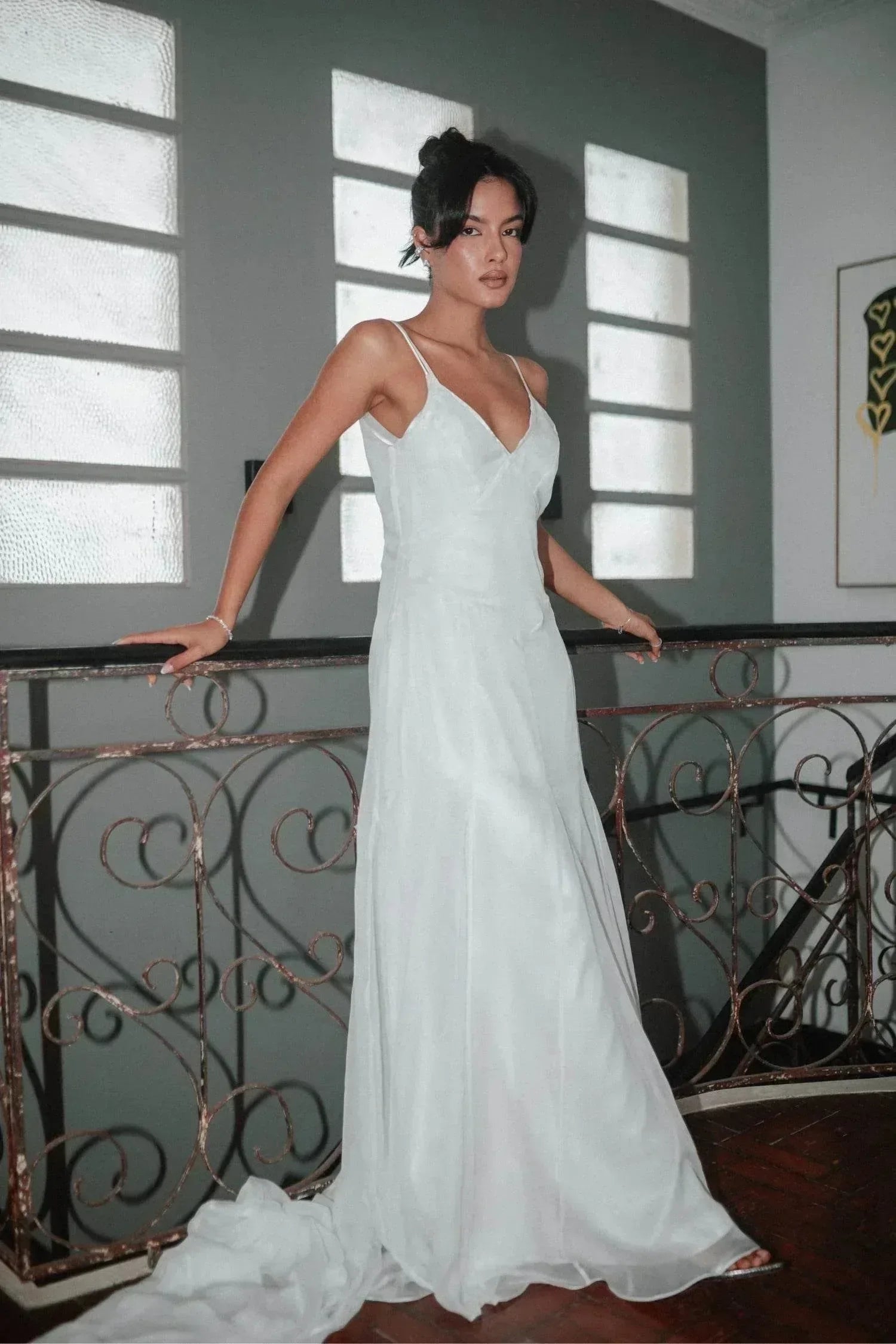 VESTIDO CAPA AYLA COM CAUDA - BOOBOO Bride