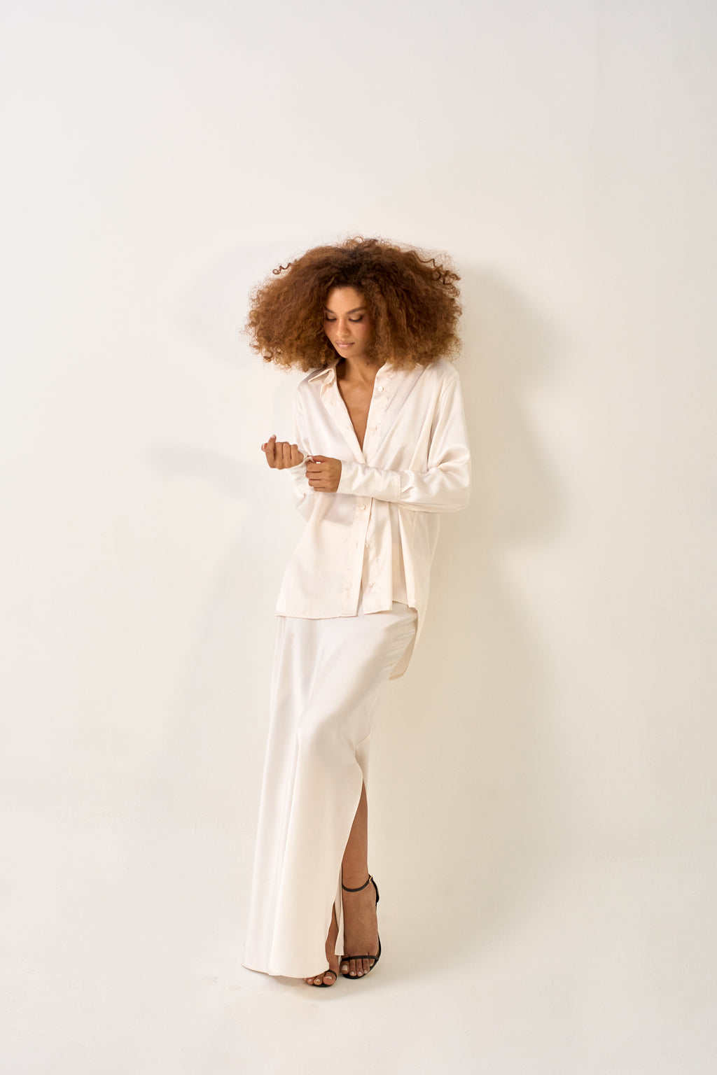 SAIA ACETINADA OFF WHITE