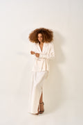 CONJUNTO SAIA + CAMISA ACETINADA OFF WHITE