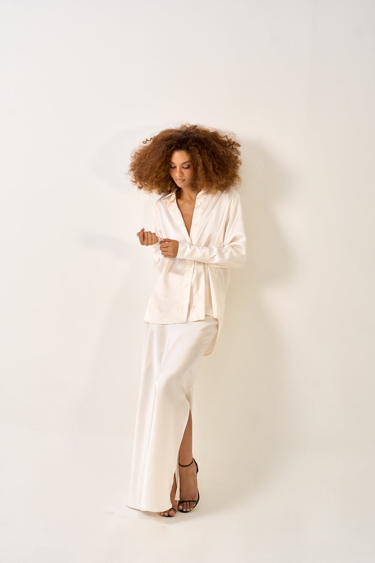 SAIA ACETINADA OFF WHITE