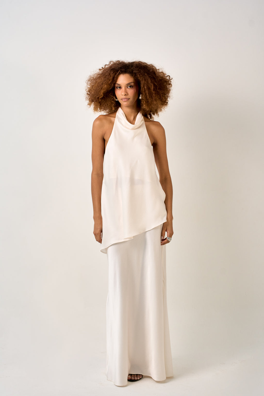 BLUSA ACETINADA OFF WHTE