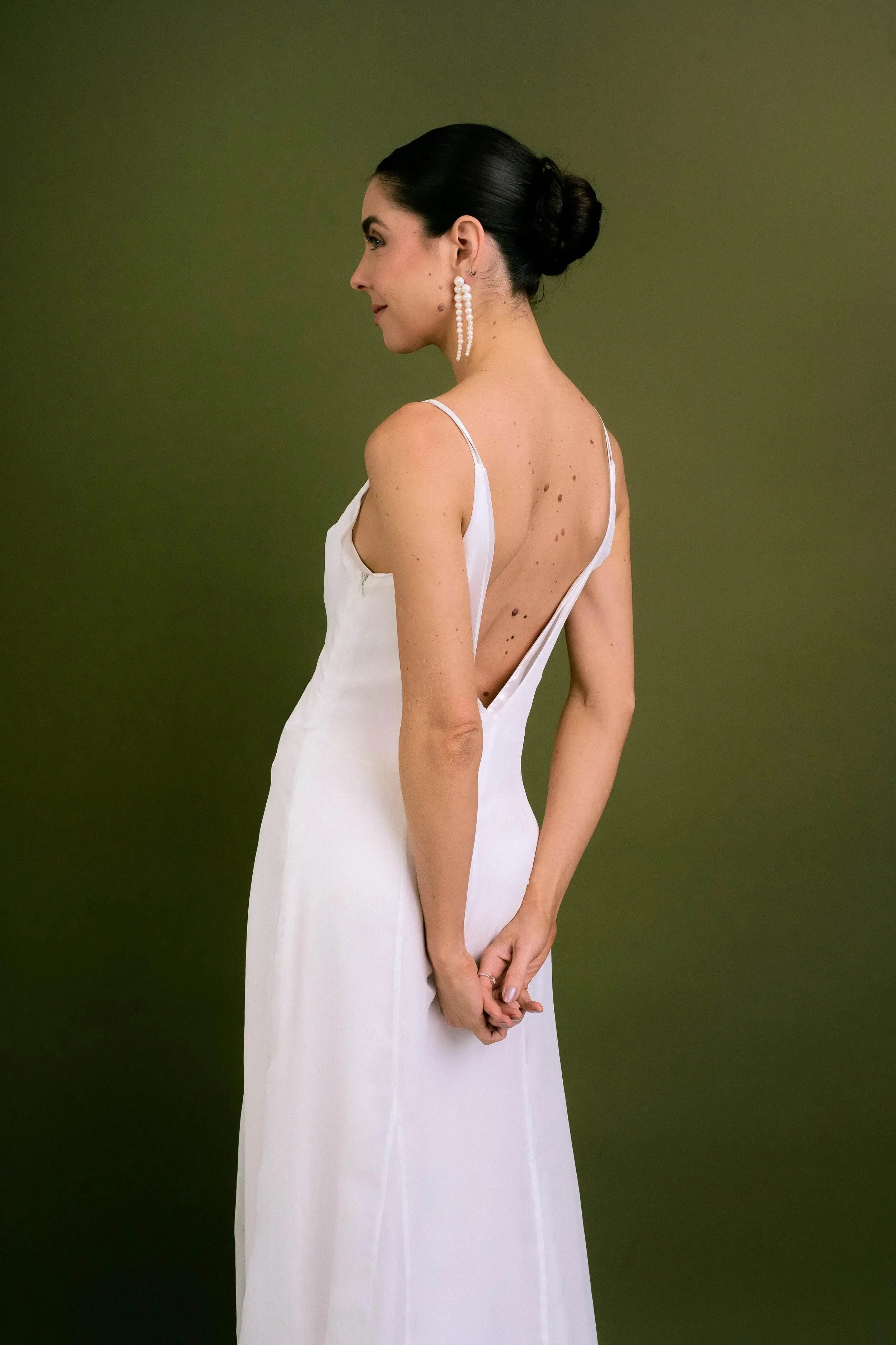 VESTIDO CAPA AYLA COM CAUDA - BOOBOO Bride