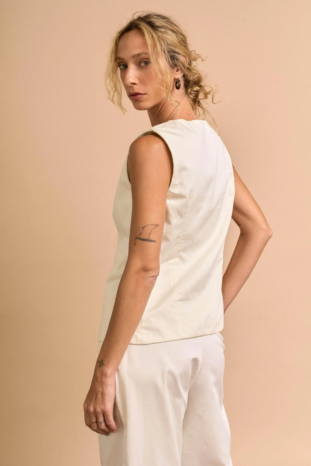 COLETE OFF WHITE-BOOBOO