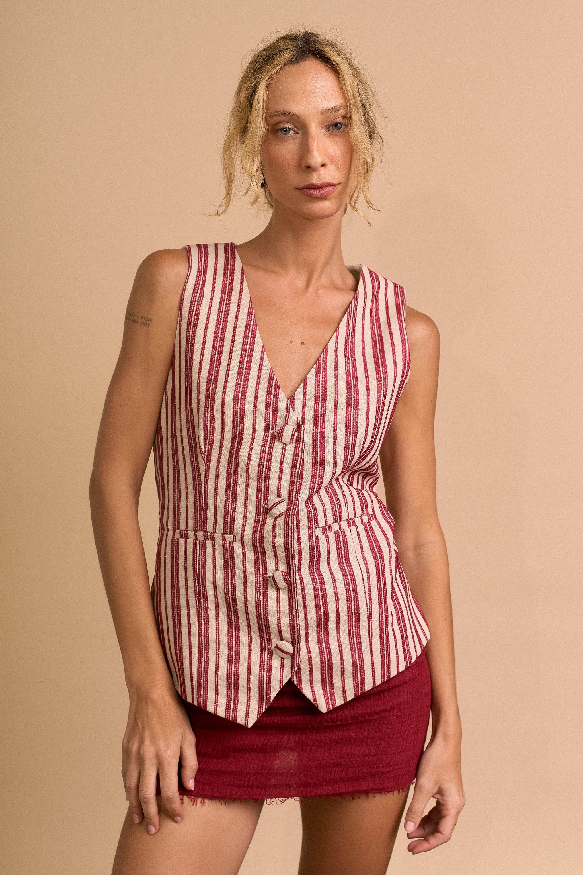 COLETE LISTRADO VINHO E AREIA - BOOBOO