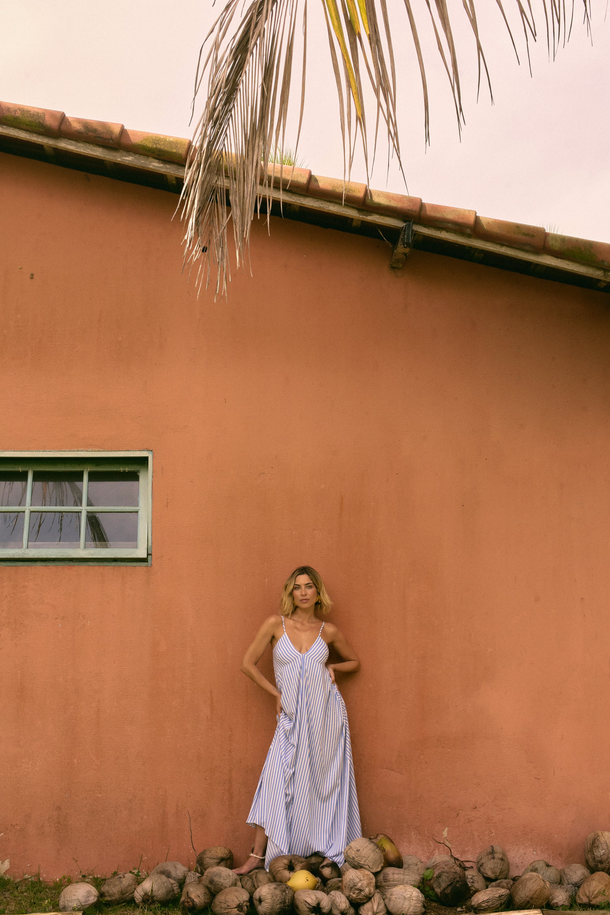 VESTIDO LONGO LISTRADO AZUL
