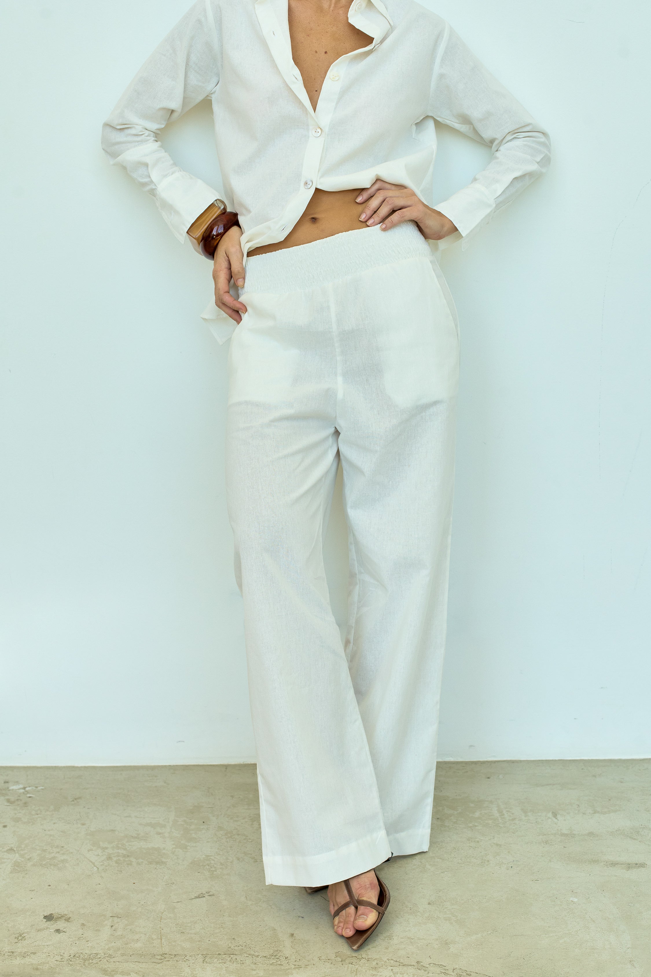 CALÇA LASTEX OFF WHITE