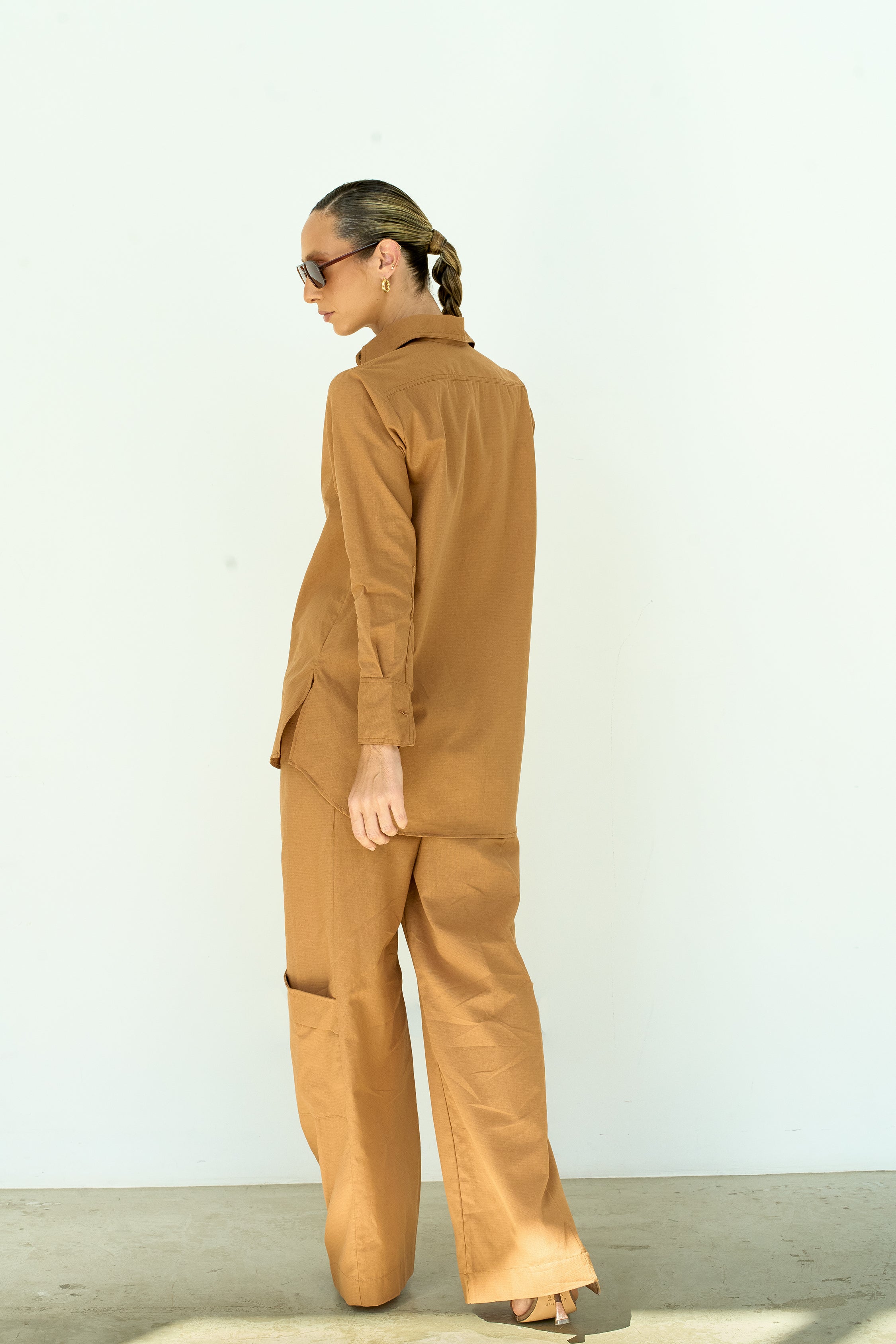 CAMISA LINHO MOCCA