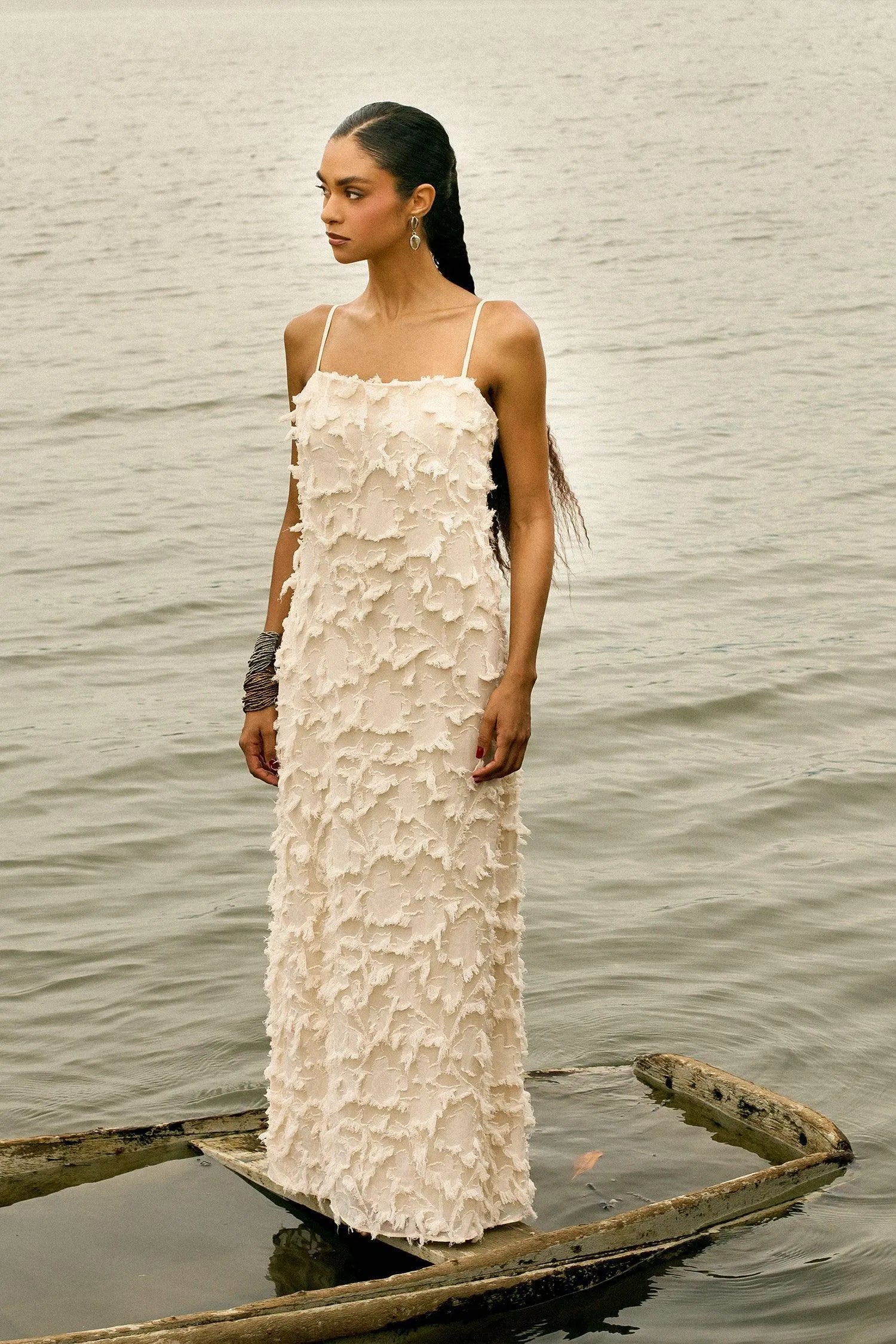 VESTIDO MIDI PÉTALAS - BOOBOO Bride