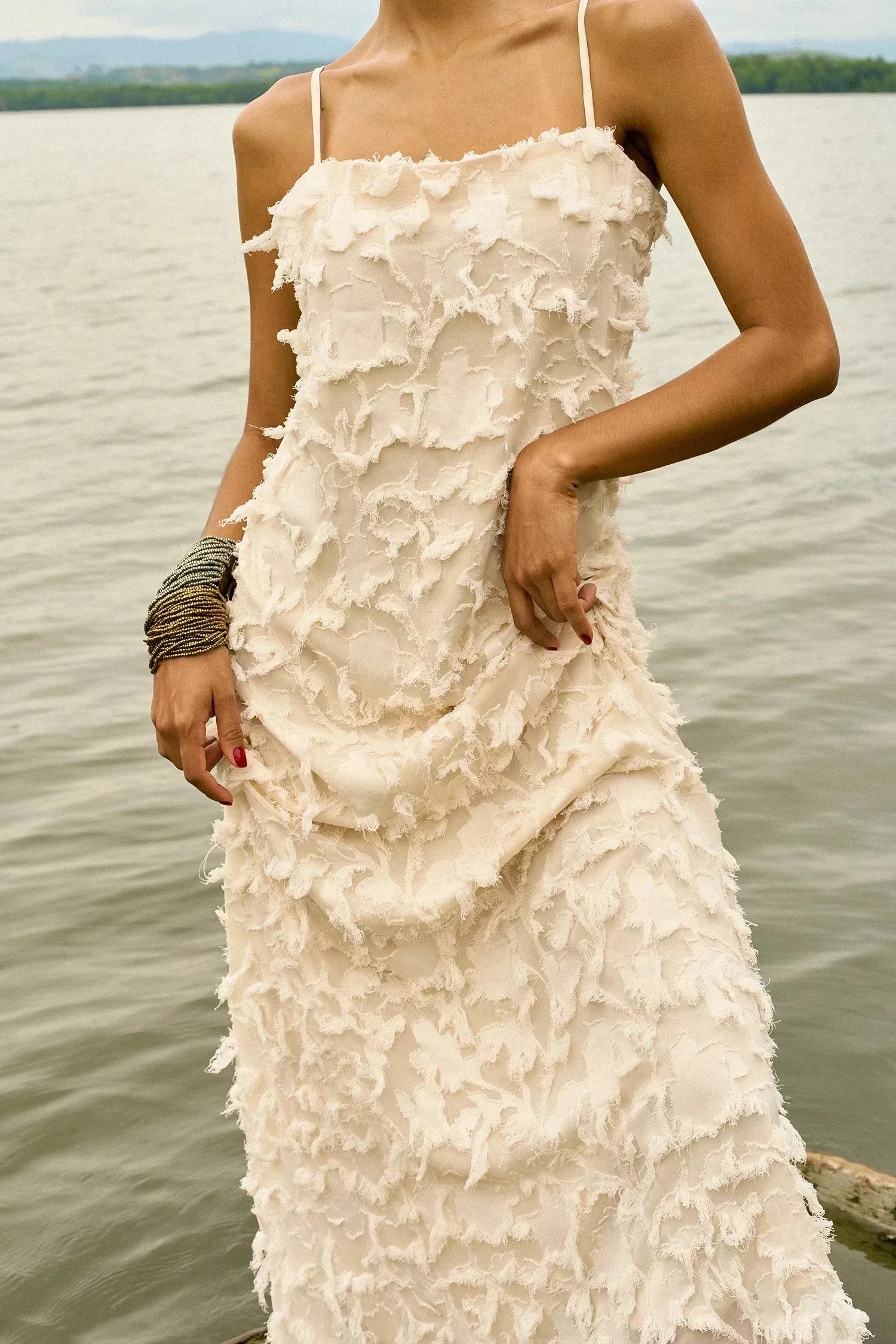 VESTIDO MIDI PÉTALAS - BOOBOO Bride