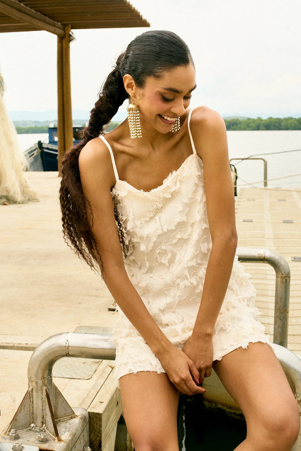 VESTIDO CURTO PÉTALAS - BOOBOO