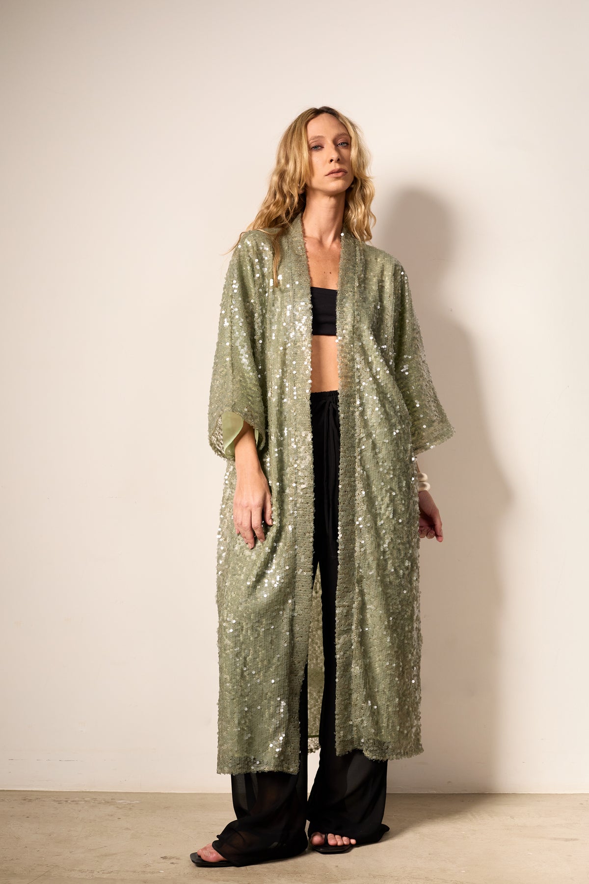 KIMONO LONGO PAETÊ