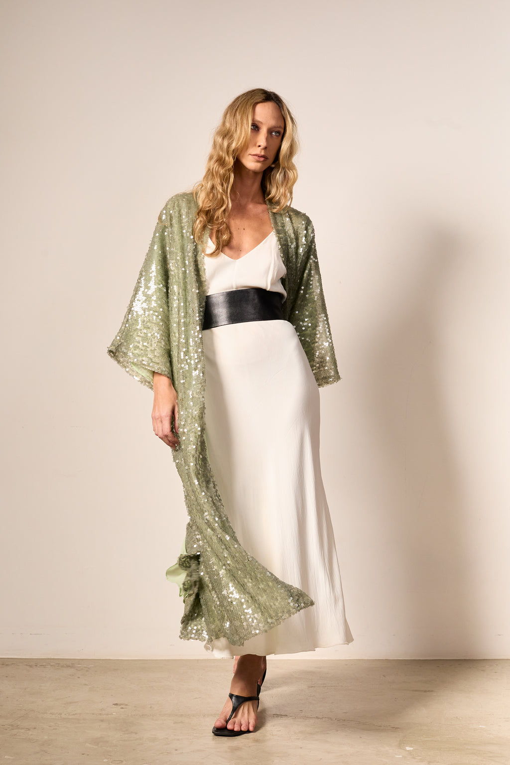 KIMONO LONGO PAETÊ