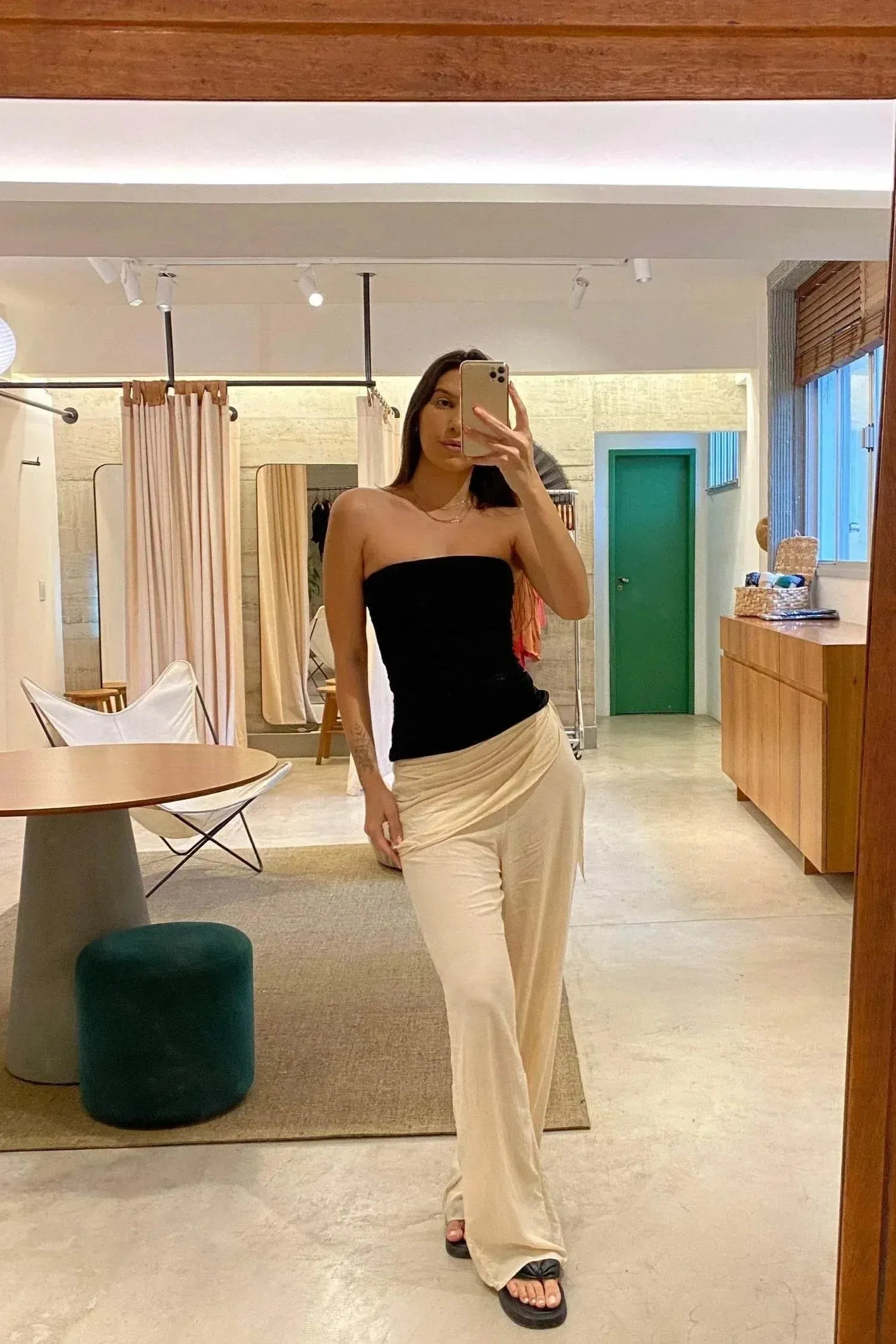 BLUSA SEM ALÇA VELUDO PRETA-BOOBOO