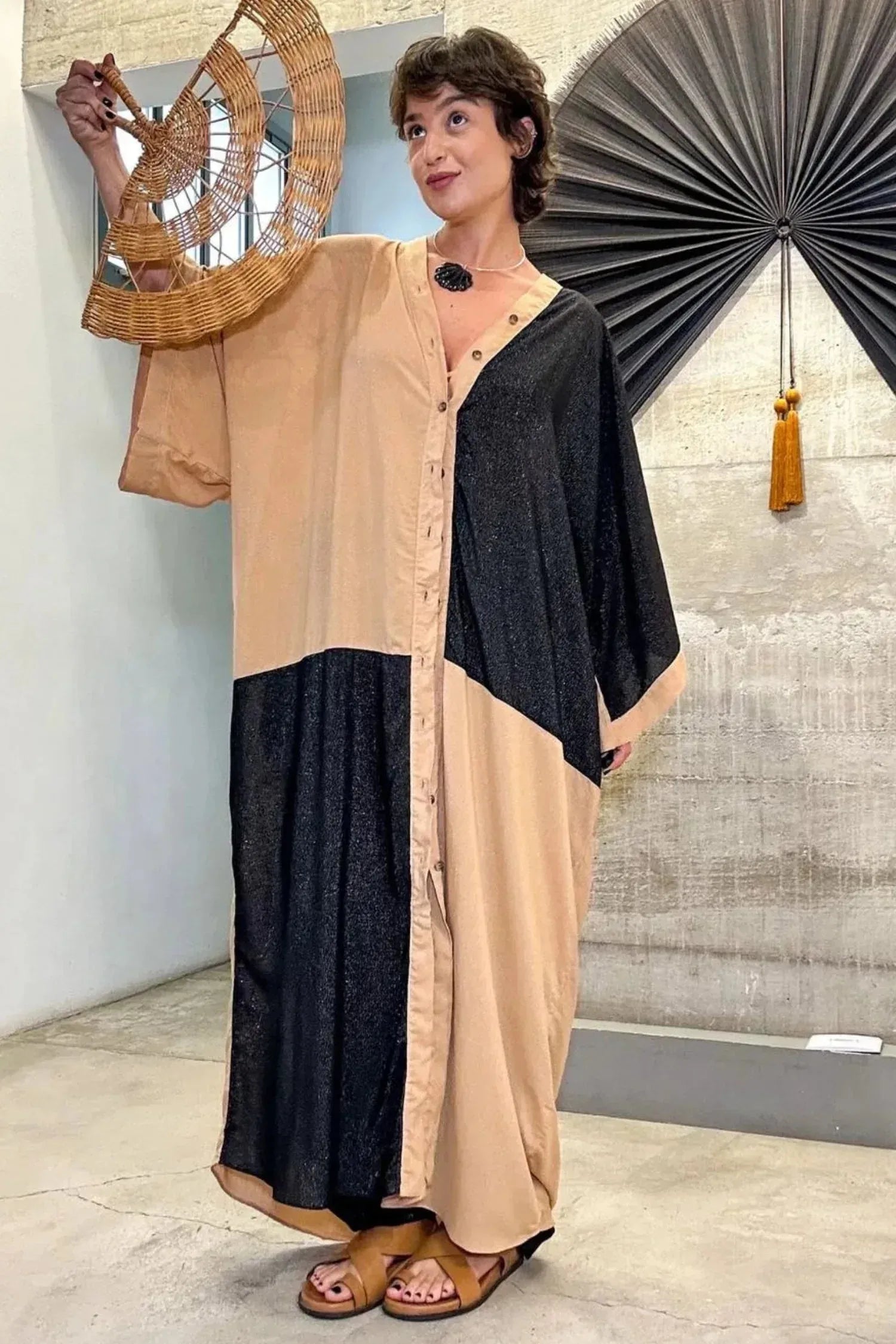 KAFTAN DUAL PRETA E AREIA-BOOBOO