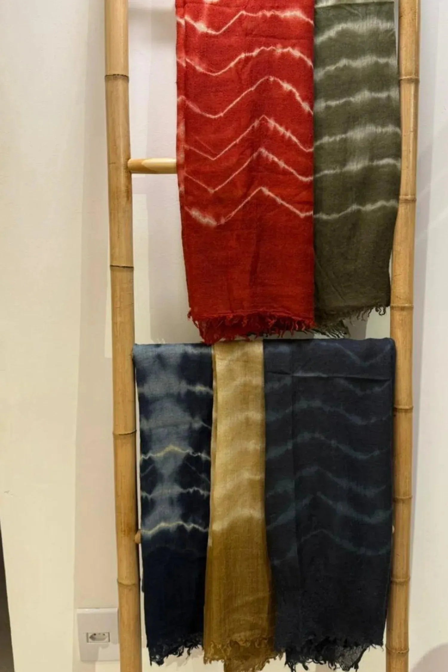 PANNEAU TIE-DYE VERMELHO-BOOBOO