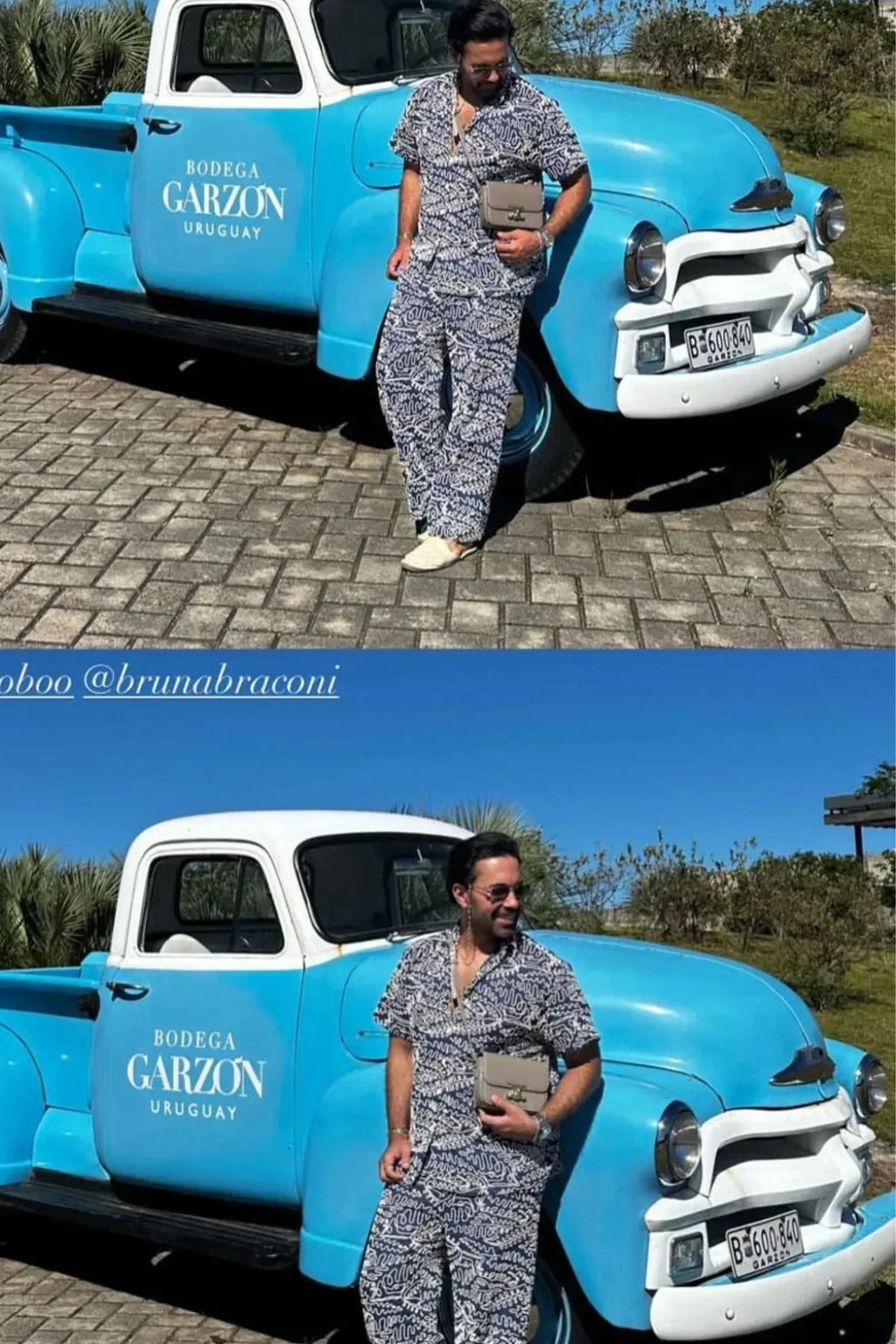 CALÇA BORDADA AZUL MARINHO-BOOBOO