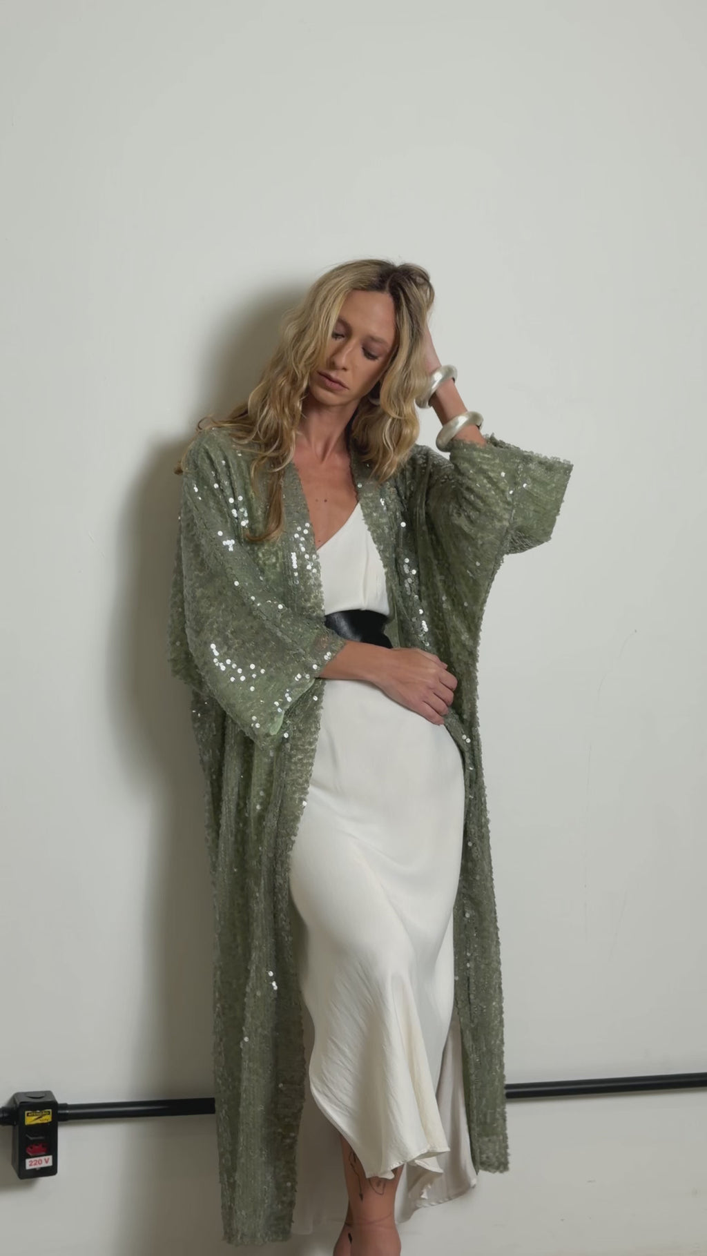 KIMONO LONGO PAETÊ