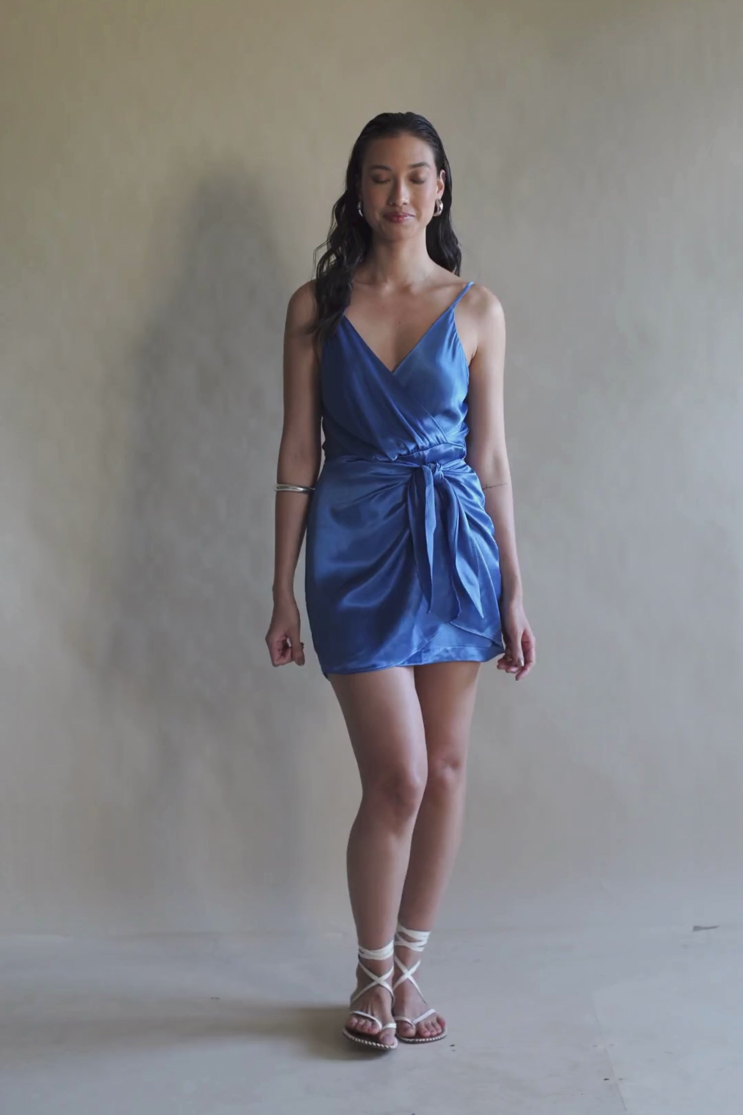 VESTIDO NÓ AZUL