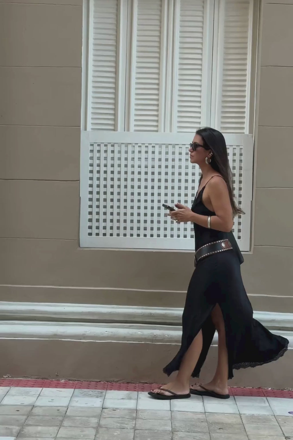 SLIP DRESS PRETO COM RENDA