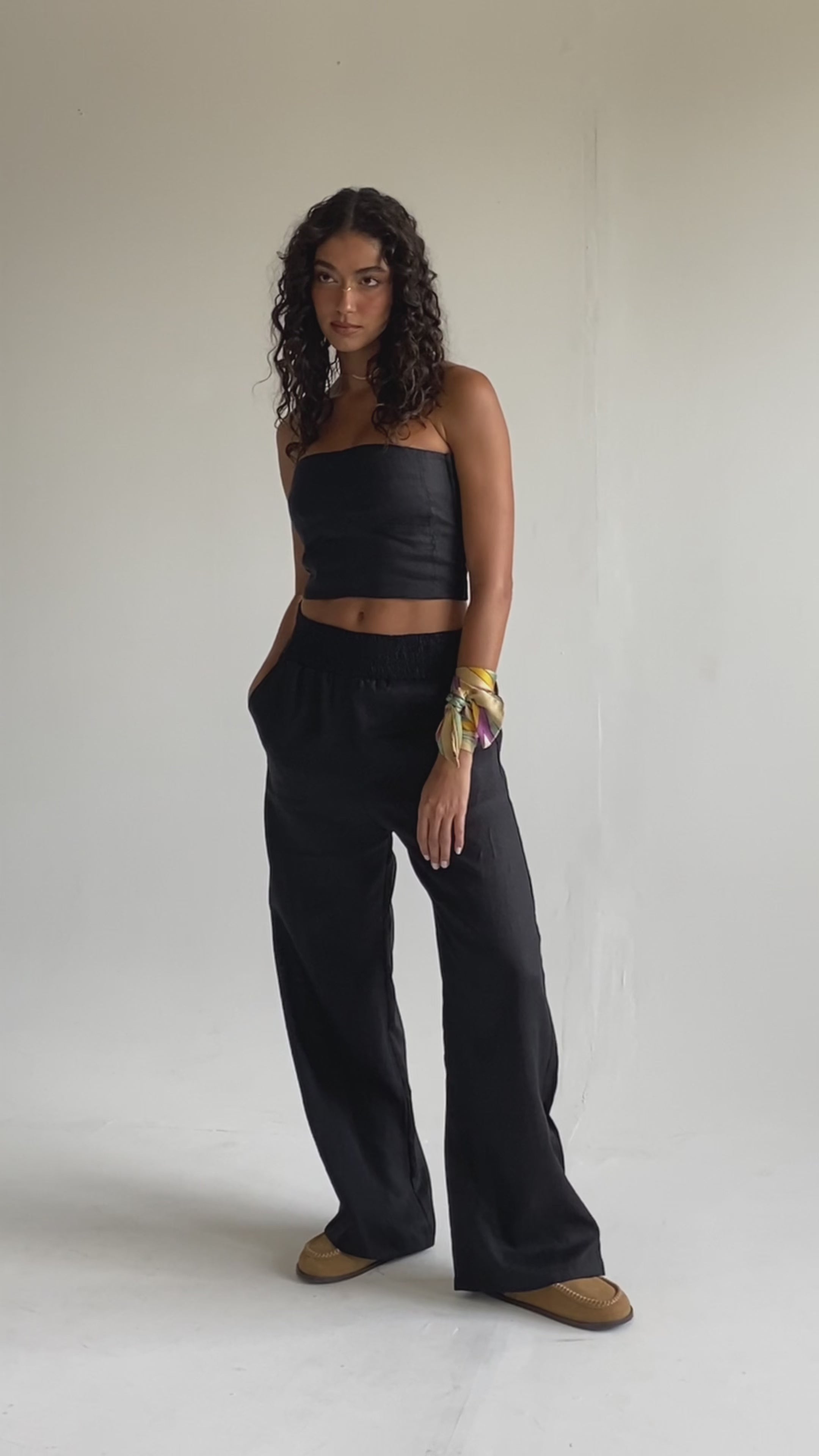 CORSELET LINHO PURO PRETO
